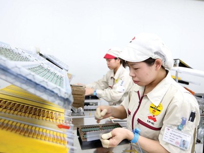 Sản xuất tại Công ty Điện tử UMC Việt Nam (Hà Nam). Ảnh: Đức Thanh
