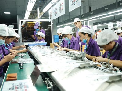 Luxshare hiện có 2 nhà máy sản xuất ở Bắc Giang và một nhà máy ở Nghệ An, cả 3 liên tục được tăng vốn đầu tư. Ảnh: N.Đ