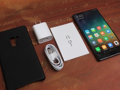 Xiaomi Mi Mix bản chính hãng có giá 17 triệu đồng