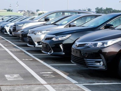 Xe về nhiều, hàng tồn kho lớn.