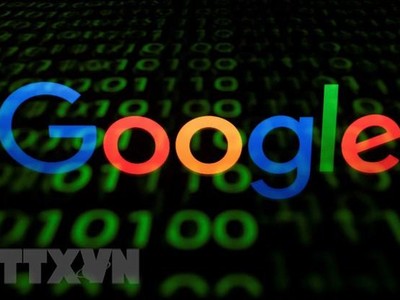 Biểu tượng Google trên màn hình máy tính bảng. (Ảnh: AFP/TTXVN).
