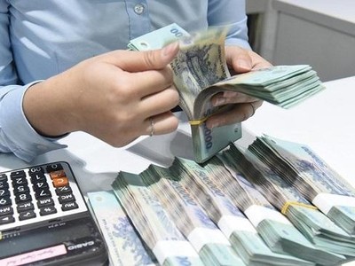 Tỷ giá bớt căng thẳng, cần tập trung cứu thanh khoản, lãi suất