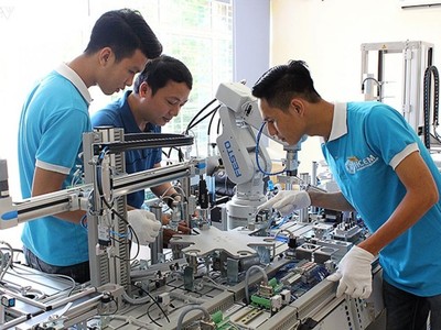 Tăng đầu tư cho khoa học - công nghệ và giáo dục - đào tạo để thúc đẩy tăng trưởng