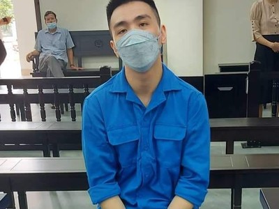 Bị cáo tại tòa.