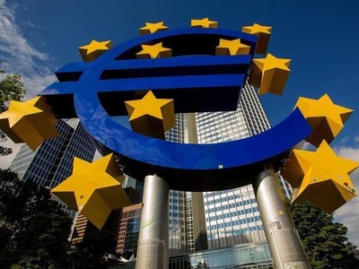 Lạm phát khu vực đồng euro tiếp tục tăng lên mức kỷ lục 10%