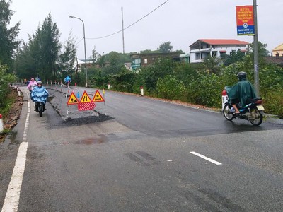 Một đoạn Quốc lộ 49 qua Thừa Thiên Huế.