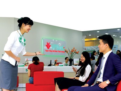 Lợi nhuận của các ngân hàng niêm yết năm 2021 được dự báo cao hơn so với năm 2020. Ảnh: Dũng Minh