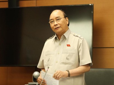 Chủ tịch nước Nguyễn Xuân Phúc tại phiên họp tổ chiều 22/7.