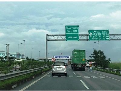 Một đoạn cao tốc Nội Bài - Lào Cai.