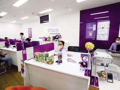 Việc nới room ngoại sẽ tạo thuận lợi cho các ngân hàng thương mại thu hút đầu tư và tìm kiếm nhà đầu tư chiến lược. Ảnh: Đ.T