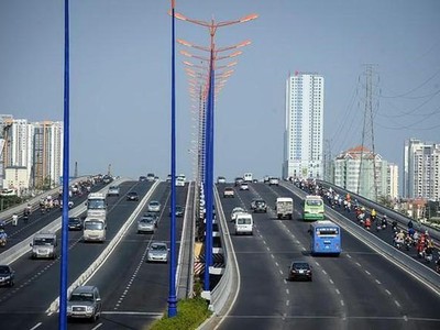 Với gần 2.700 tỷ đồng dự kiến thu được từ việc bán cổ phiếu quỹ và cổ phiếu NBB vừa đăng ký, dòng tiền của CII sẽ được hỗ trợ đáng kể.