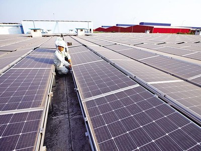 Đầu tư vào điện mặt trời mái nhà hiện nay vấp phải rất nhiều khó khăn. Ảnh: Đức Thanh