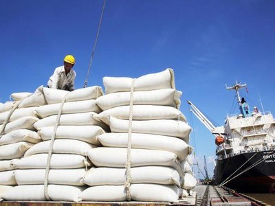 Gạo là 1 trong 8 mặt hàng đạt kim ngạch xuất khẩu trên 2 tỷ USD.