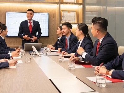 Minh bạch hóa thị trường chứng khoán, nhiệm vụ không của riêng ai