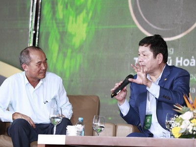 Chủ tịch FPT, PNJ, Sacombank luận bàn về doanh nghiệp trong bất định