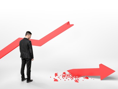 Hàng trăm mã giảm sàn, thị trường mất hơn 45 điểm