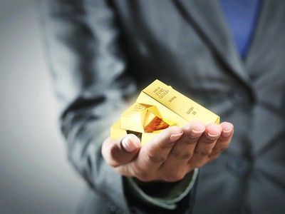 Giá vàng hôm nay ngày 21/9: Vàng "đứng vững" bất chấp quyết định của FOMC