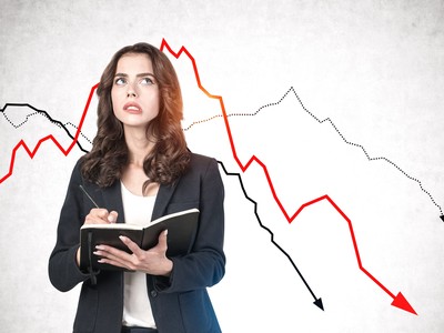 Xả mạnh cuối phiên, VN-Index rơi gần 15 điểm