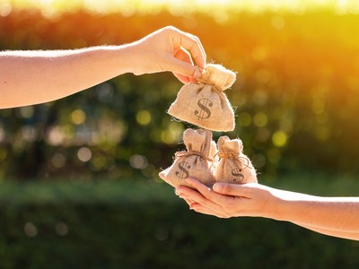 Nhận định thị trường phiên giao dịch chứng khoán ngày 17/4: Hạ tỷ trọng các cổ phiếu ngắn hạn