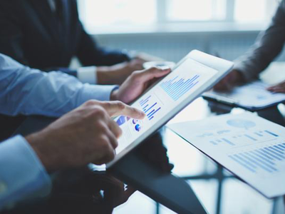 Sau cú sốc của thị trường cuối năm 2022, nhiều nhà đầu tư sẵn sàng cắt lỗ, tìm kiếm giải pháp đi đường dài