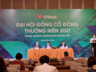 ĐHĐCĐ VPBank: Bán 50% vốn FE Credit, phát hành 15 triệu cổ phiếu ESOP