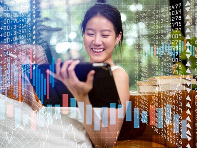 Những cơ hội đầu tư mới đối với vàng, bất động sản và chứng khoán trong năm 2023