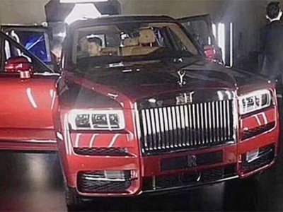 RollsRoyce Ghost 10 tuổi bán lại vẫn đắt hơn MercedesMaybach S 450 L đập  hộp