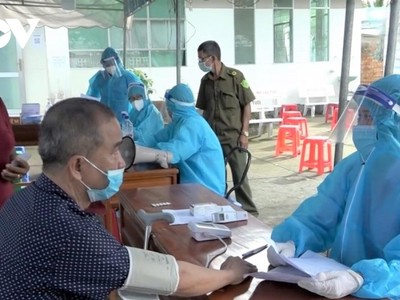 Trà Vinh đẩy nhanh tiến độ tiêm vaccine mũi 1 cho người dân.