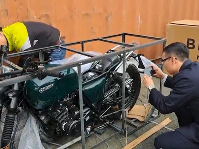 Hải quan thu giữ lô xe mô tô trị giá khoảng 3 tỷ đồng
