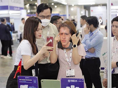 Hệ sinh thái các sản phẩm AI của VNPT đang cung cấp cho các lĩnh vực ngân hàng, tài chính, chứng khoán, thương mại điện tử.