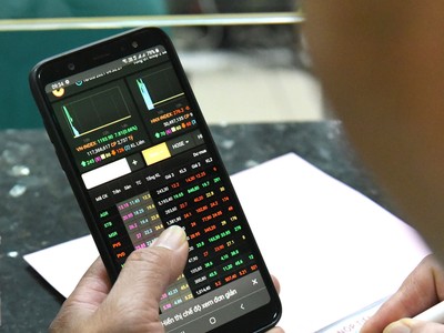 Lãi suất huy động thấp nên dòng tiền có thể tiếp tục chảy vào kênh đầu tư chứng khoán