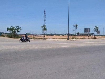Chủ tịch Quảng Ngãi yêu cầu rà soát, xử lý nợ đọng xây dựng cơ bản