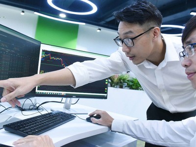 Nhóm cổ phiếu xuất nhập khẩu đang được nhiều nhà đầu tư quan tâm.