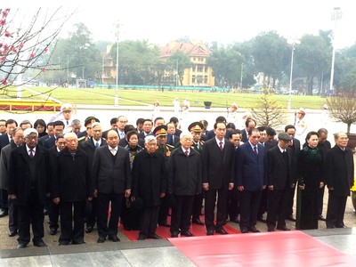 Lãnh đạo Đảng, Nhà nước viếng Chủ tịch Hồ Chí Minh