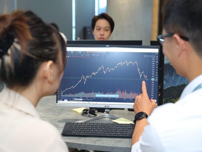 Kịch bản bi quan cho VN-Index năm 2023 là chỉ số giảm điểm, dao động quanh ngưỡng 1.000