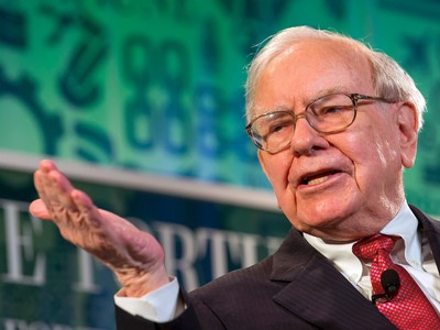 ĐHCĐ Berkshire Hathaway, nơi nhà đầu tư nhận được nhiều bài học quý giá từ 2 nhà đầu tư huyền thoại