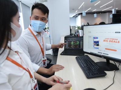 Thị trường chứng khoán: Thận trọng, nhưng đừng quá bi quan
