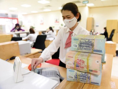 Lợi nhuận năm 2020 của các ngân hàng tăng mạnh nhờ sự cải thiện tín dụng và tăng trưởng mạnh doanh thu ngoài lãi.