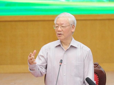 Tổng Bí thư Nguyễn Phú Trọng phát biểu tại cuộc tiếp xúc cử tri Hà Nội (Ảnh Duy Linh).