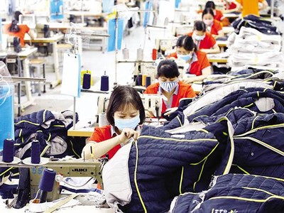 Doanh nghiệp đang rất cần được hỗ trợ bằng nhiều giải pháp mạnh mẽ để hiện thực hóa các kế hoạch kinh doanh. Ảnh: Đ.T