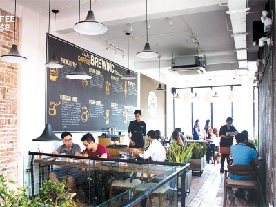 Vừa gia nhập thị trường tỷ dân cửa hàng cà phê của Trung Nguyên tại Trung  Quốc đã lọt Top 1 quán cà phê nhất định phải thử