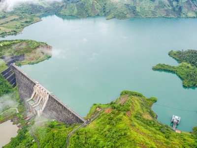 Đầu năm 2023, nước về hồ thủy điện tốt, nhưng nhu cầu tiêu thụ điện lại giảm