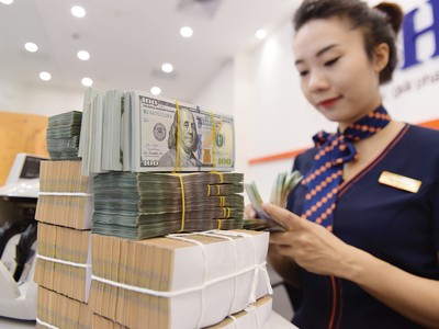 Lãi suất liên ngân hàng tăng vọt, Ngân hàng Nhà nước có thể giảm thêm lãi suất điều hành
