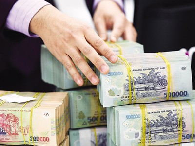 Tín dụng một loạt “ông lớn” ì ạch, chính sách tiền tệ khó đổi chiều