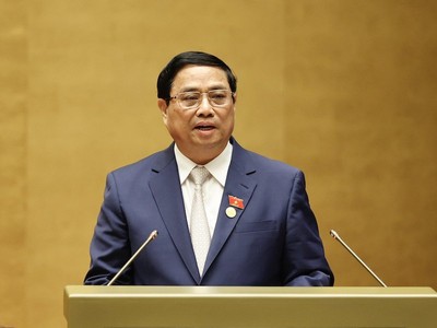 Thủ tướng Chính phủ Phạm Minh Chính báo cáo tại phiên khai mạc Kỳ họp thứ sáu của Quốc hội.