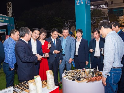 Khám phá Không gian triển lãm sản phẩm tiêu biểu giữa Hà Nội và các tỉnh Tây Bắc