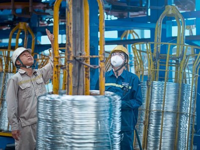 Cổ phiếu vật liệu xây dựng “đổ đèo”