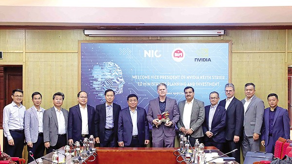 Bộ trưởng Nguyễn Chí Dũng gặp gỡ Phó chủ tịch NVIDIA bàn cách thúc đẩy hợp tác trong lĩnh vực AI, bán dẫn.