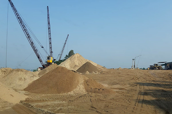 Phú Yên cho phép doanh nghiệp khai thác cát nhiễm mặn trong dự án kè chống sạt lở