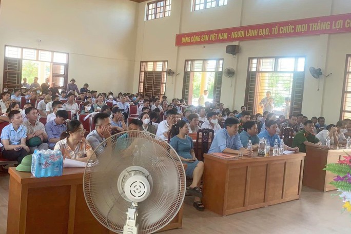 Nghệ An: Xử lý vụ em trai lãnh đạo huyện trúng đấu giá 23/56 lô đất